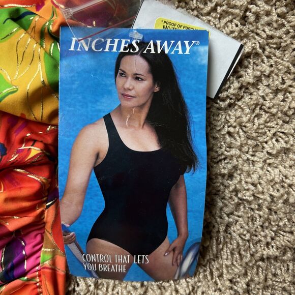 Inches Away One Piece Swimsuit NWT Size 10 Removeable Strap Tropical Floral - Picture 2 of 9